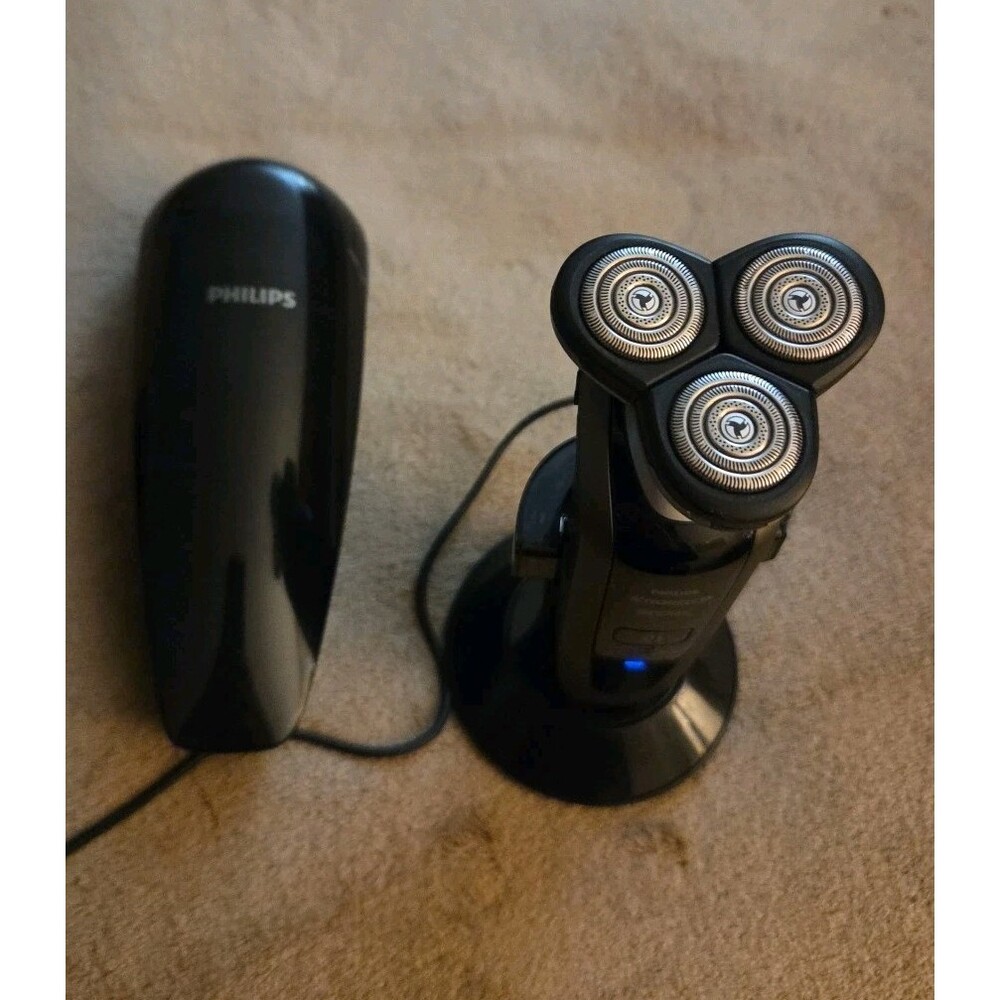 Philips Norelco Arcitec 1050X Men's Shaver Rechargeable w/ Charging Case & Stand